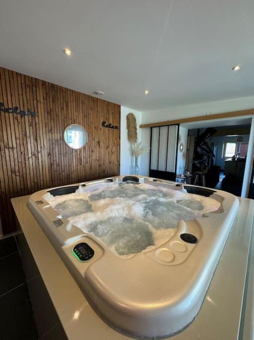 Maison Spacieuse Spa & Jardin 브레스트 외부 사진